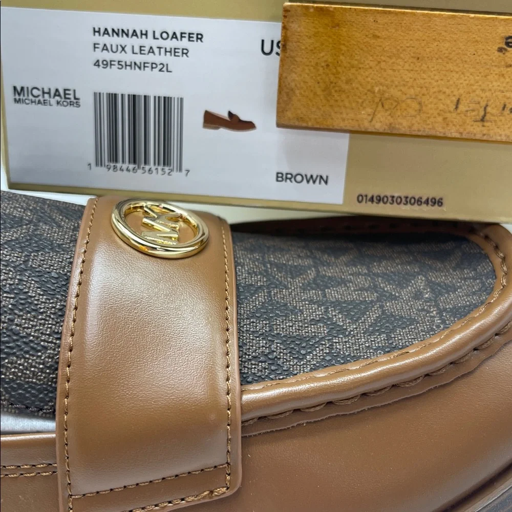 Michael Kors HANNAH LOAFER
FAUX LEATHER
49F5HNFP2L
Brown - Picture 16 of 16